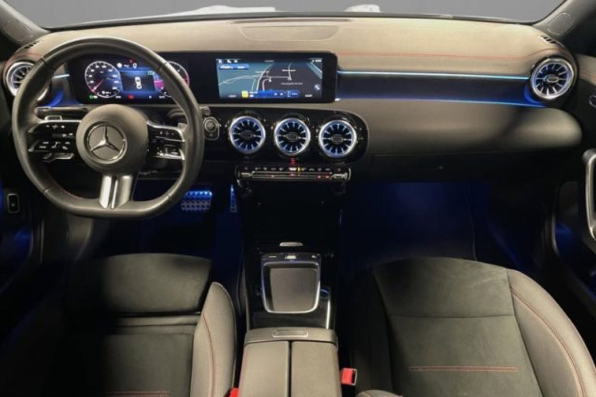 Mercedes-Benz CLA 220 d Automatic Business (4)