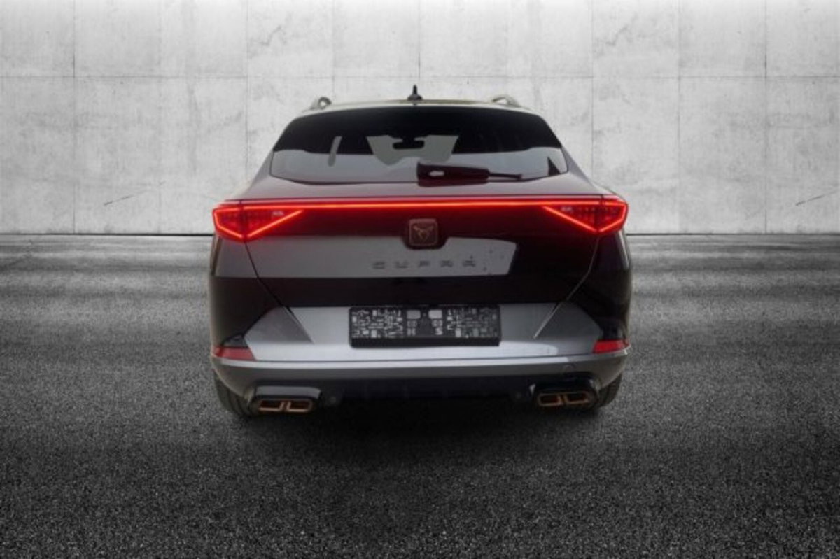 Cupra Formentor Formentor 1.4 e-Hybrid DSG VZ Priority (5)