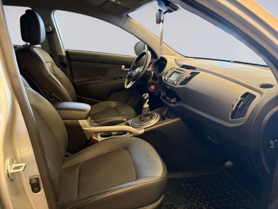 Kia Sportage 1.7 CRDI 2WD Cool (12)