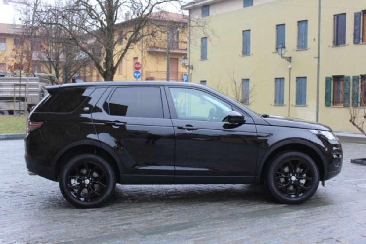 Land Rover Discovery Sport 2.0 TD4 163 CV AWD Auto R-Dynamic S (8)