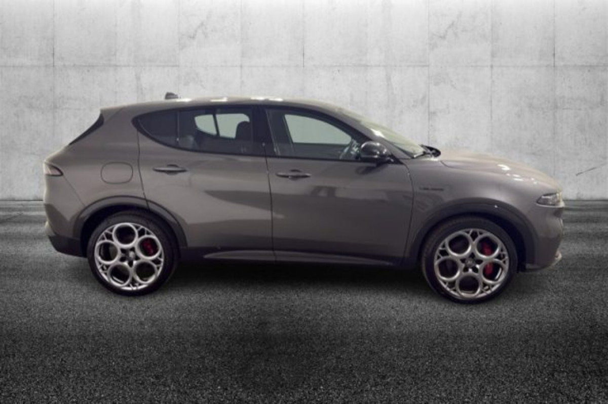 Alfa Romeo Tonale 1.5 hybrid Veloce 160cv tct7 (5)