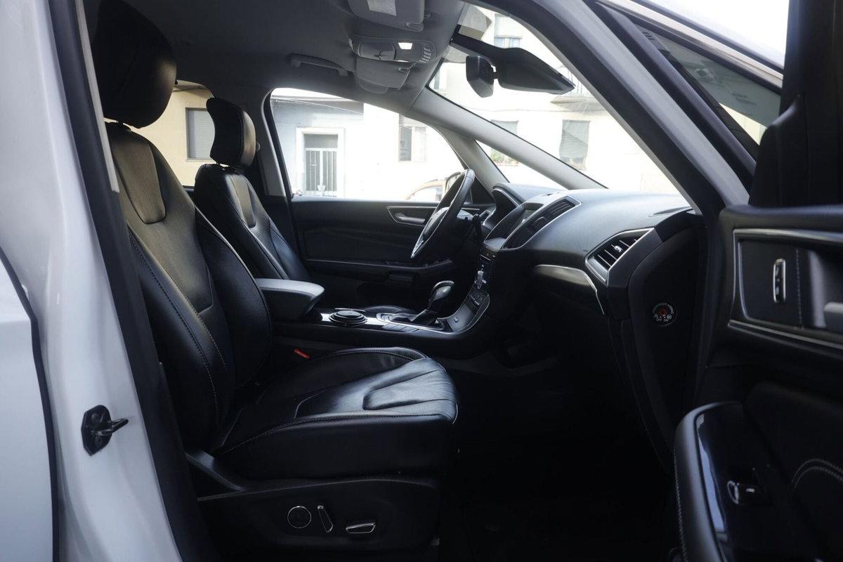 Ford S-Max 2.0 TDCi 150CV Start&Stop AWD Vignale (12)