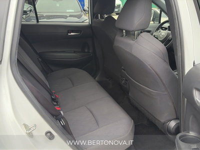 Toyota Corolla Cross 1.8h Corolla fwd 140cv e-cvt (10)