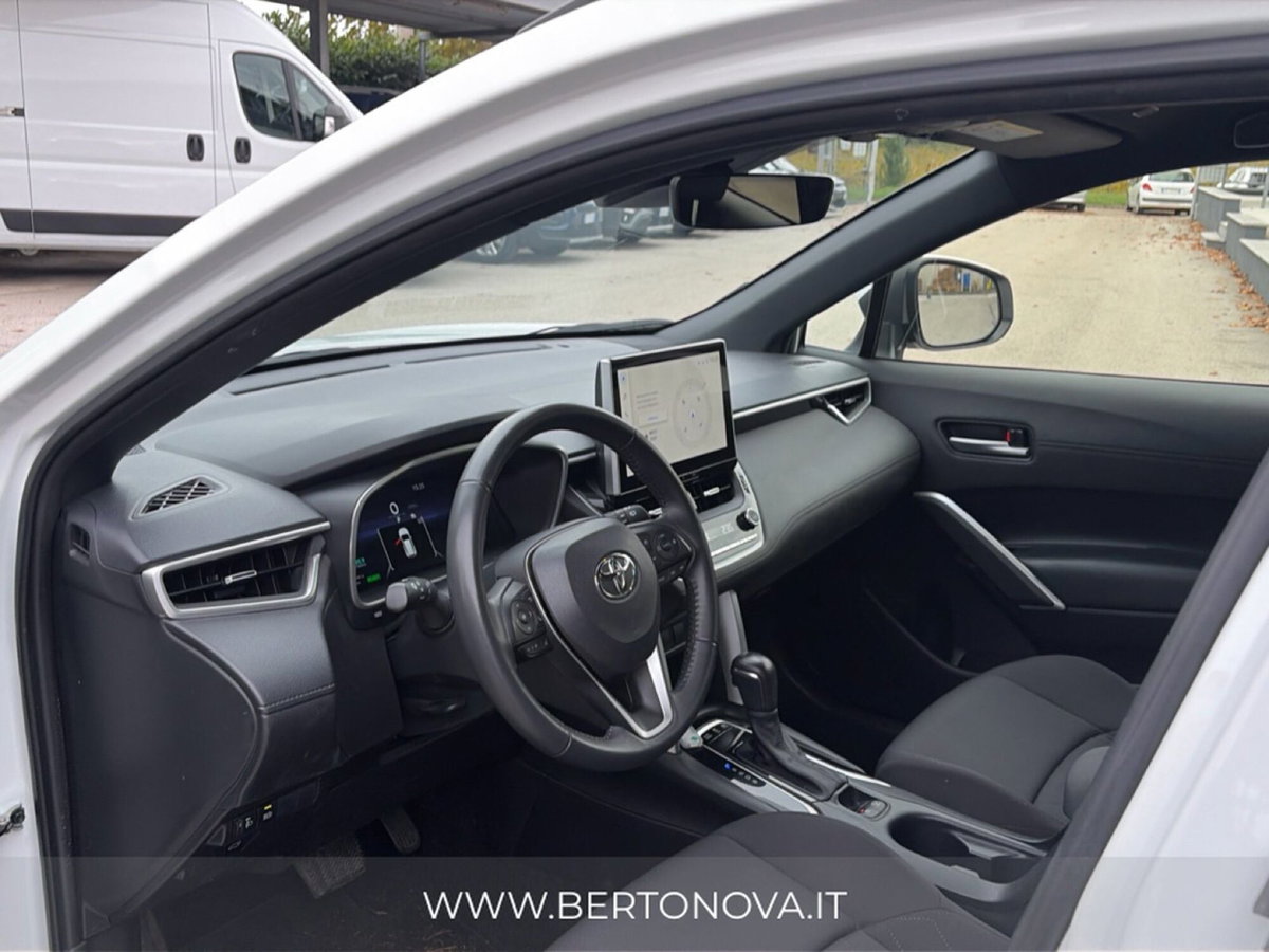 Toyota Corolla Cross 1.8h Corolla fwd 140cv e-cvt (11)