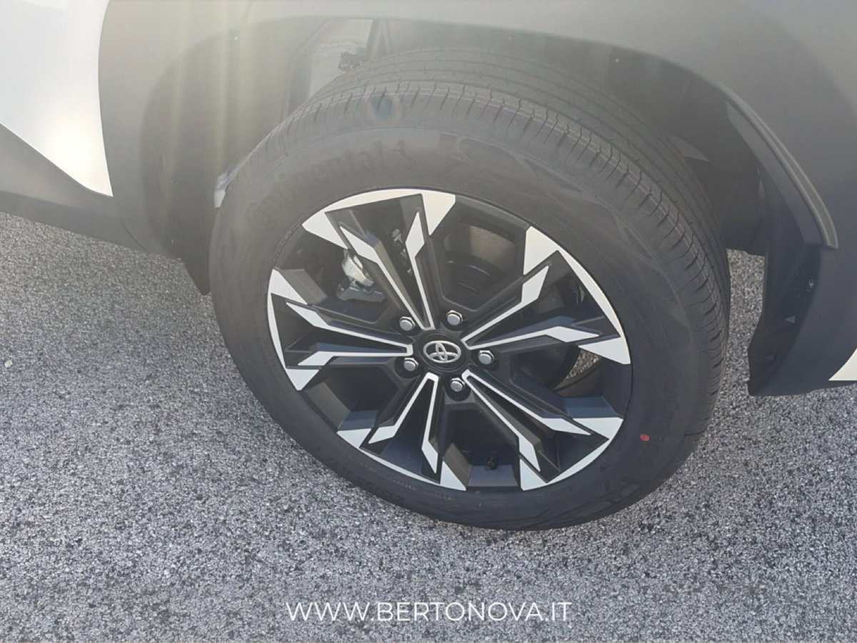 Toyota Yaris Cross 1.5h GR Sport Black Sky fwd 116cv e-cvt (8)