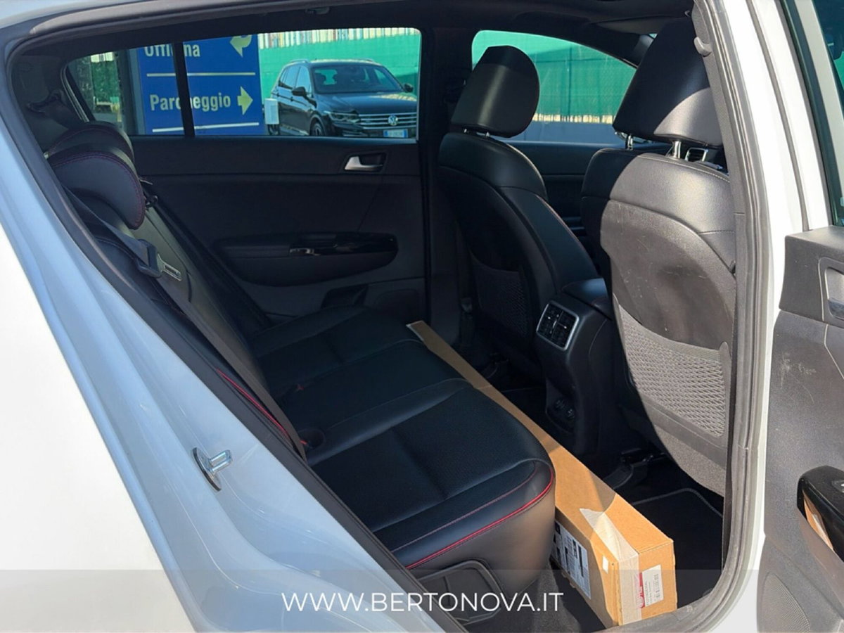 Kia Sportage 1.6 CRDI 136 CV DCT7 AWD GT Line (12)