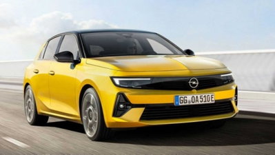 Opel Astra Station Wagon Sports 1.6 phev Edition 195cv edct (3)
