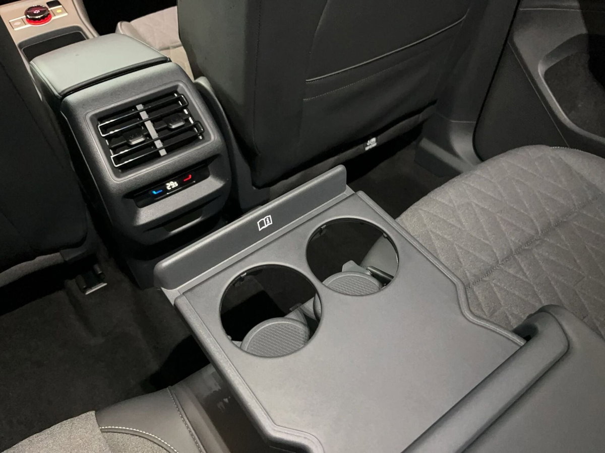 Volkswagen Tiguan 1.5 etsi Edition 150cv dsg (14)