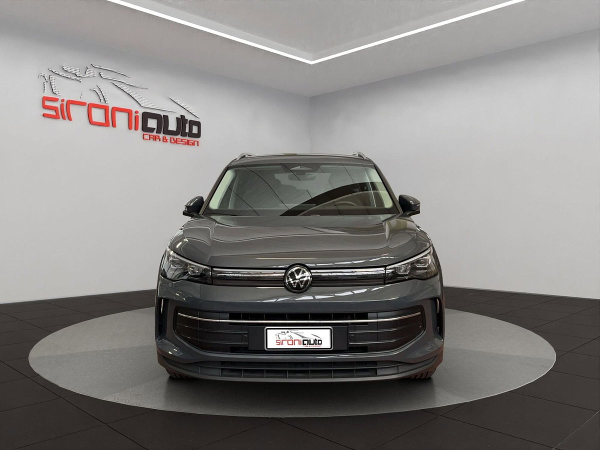 Volkswagen Tiguan 1.5 etsi Edition 150cv dsg (2)