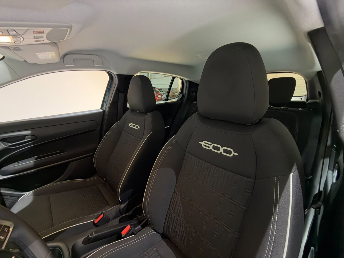 Fiat 600 1.2 hybrid 110cv auto (15)