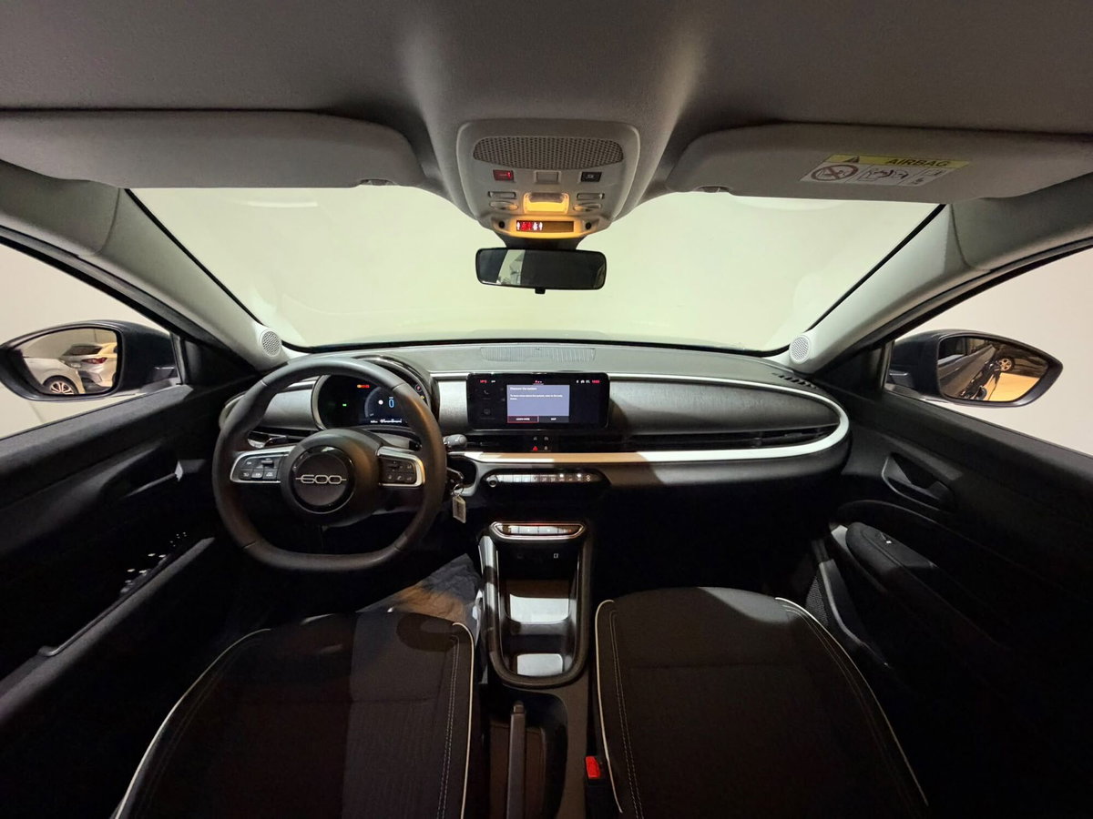 Fiat 600 1.2 hybrid 110cv auto (5)