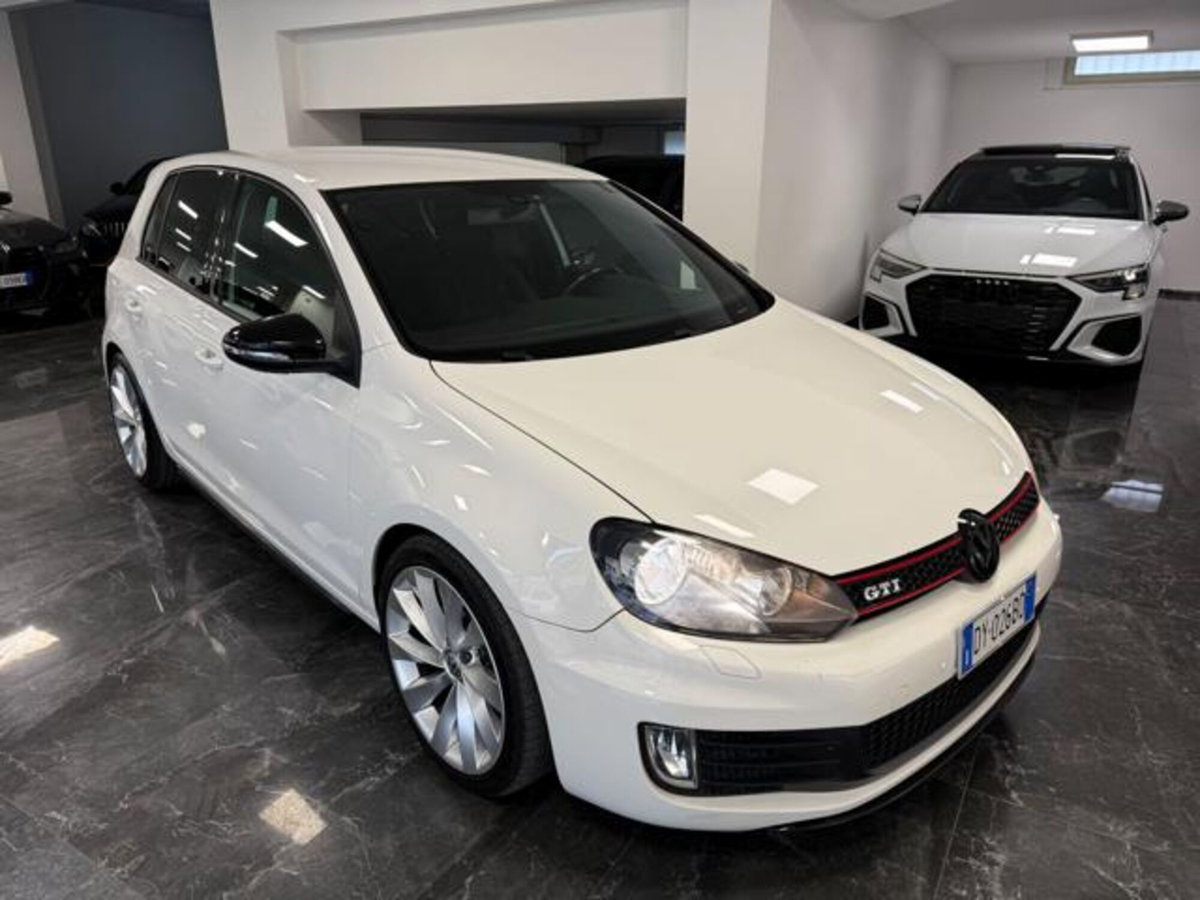 Volkswagen Golf 2.0 tsi GTI MT Ultimate 245cv (11)