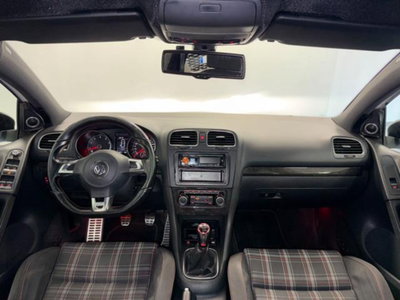 Volkswagen Golf 2.0 tsi GTI MT Ultimate 245cv (14)