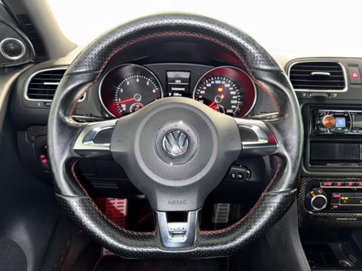 Volkswagen Golf 2.0 tsi GTI MT Ultimate 245cv (15)
