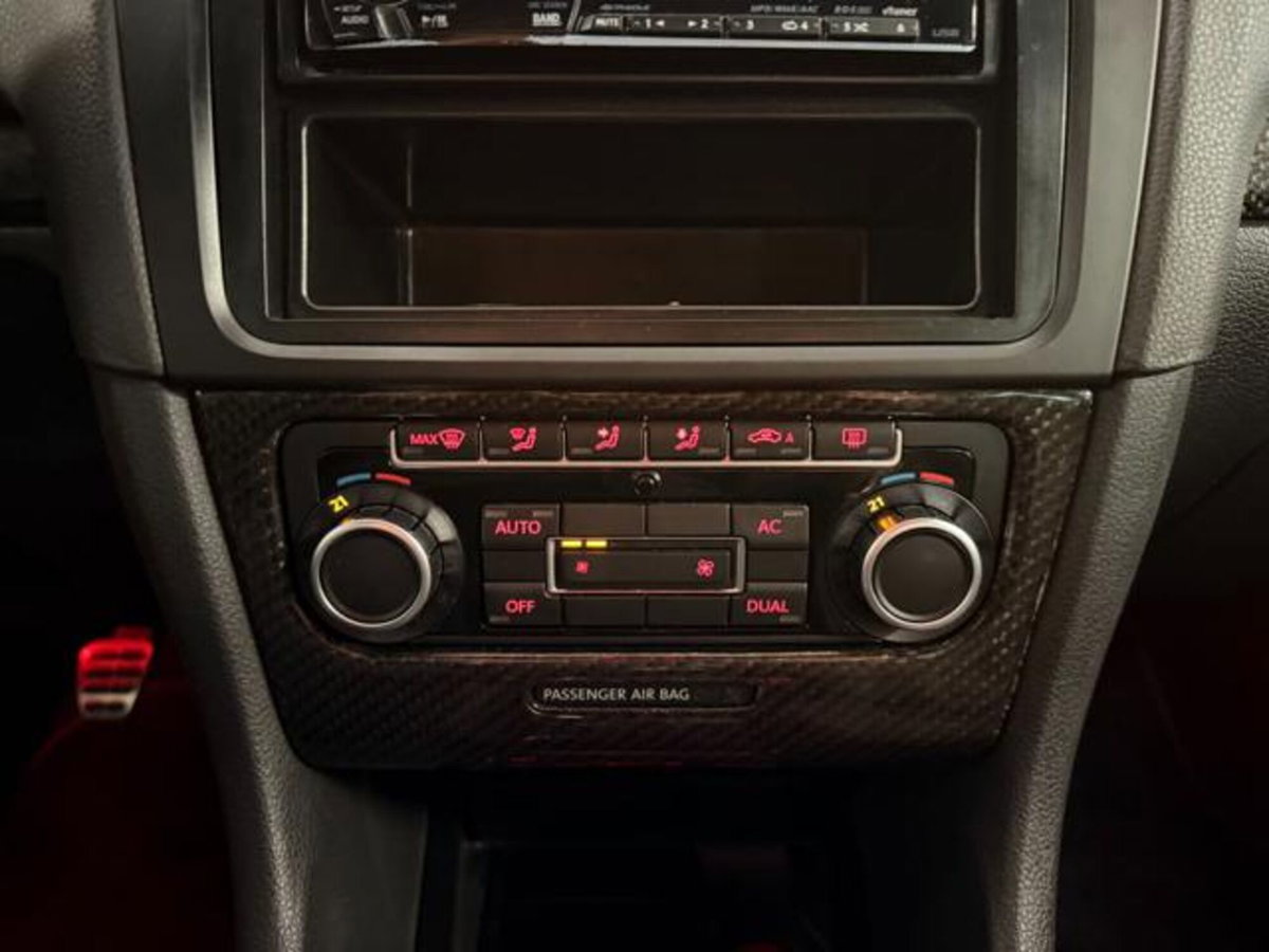 Volkswagen Golf 2.0 tsi GTI MT Ultimate 245cv (18)