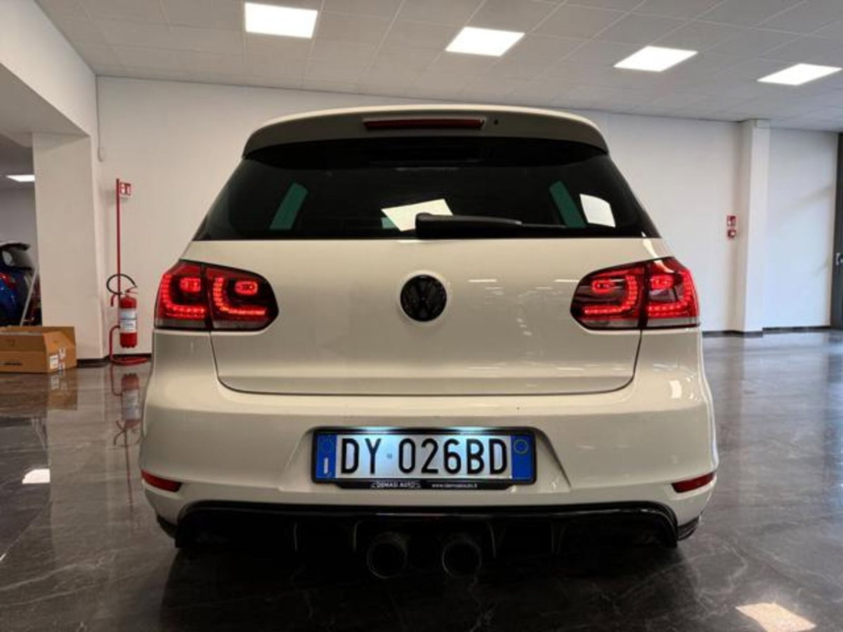 Volkswagen Golf 2.0 tsi GTI MT Ultimate 245cv (7)