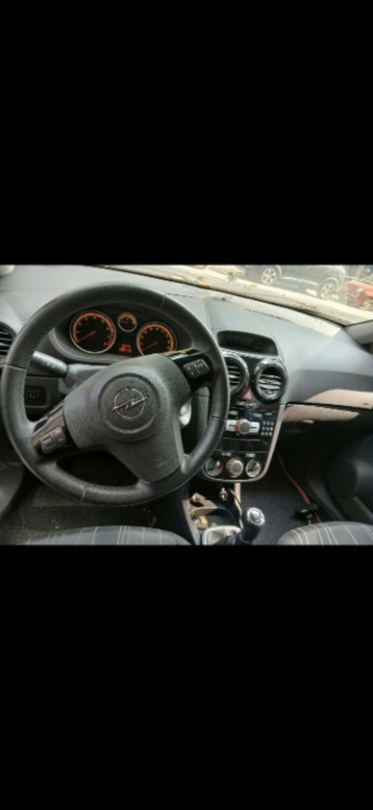 Opel Corsa 1.2 3 porte Easytronic Sport (2)
