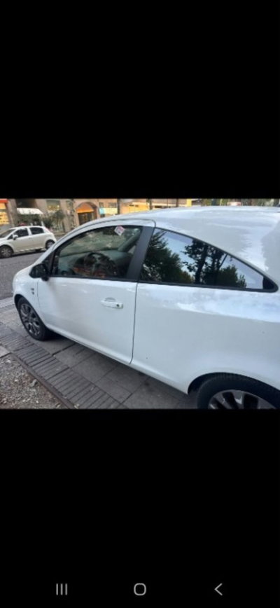 Opel Corsa 1.2 3 porte Easytronic Sport (3)