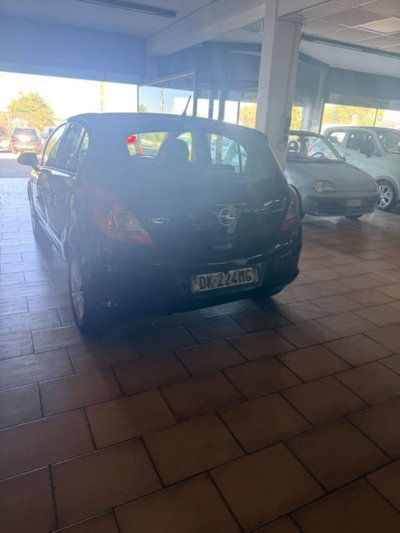 Opel Corsa 1.2 5 porte Club (5)