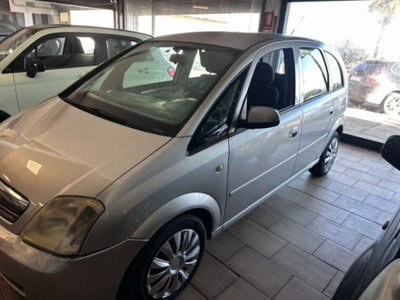 Opel Meriva 1.7 CDTI 101CV Cosmo (2)