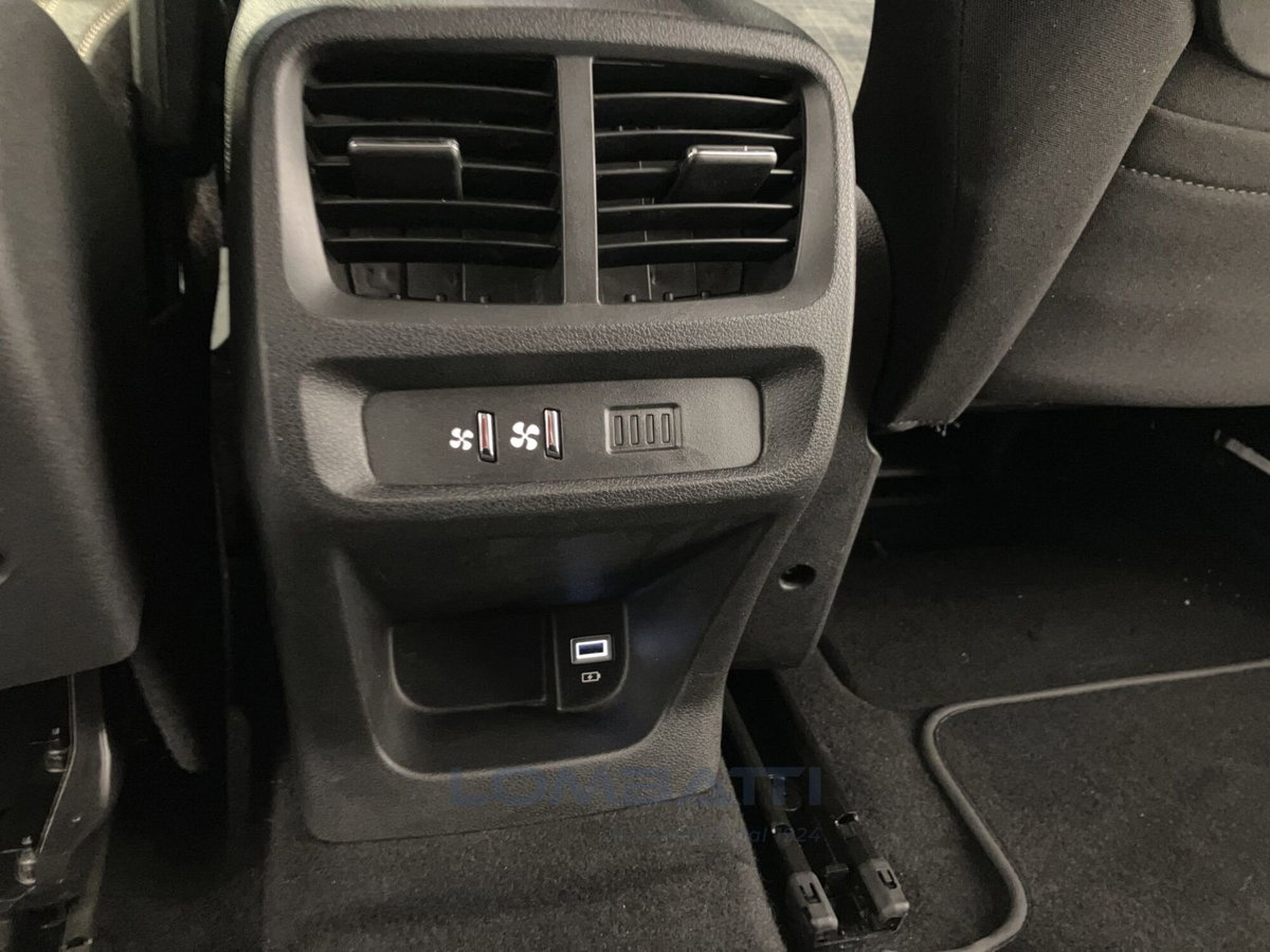 Peugeot Rifter Long 1.5 bluehdi GT 130cv eat8 (15)