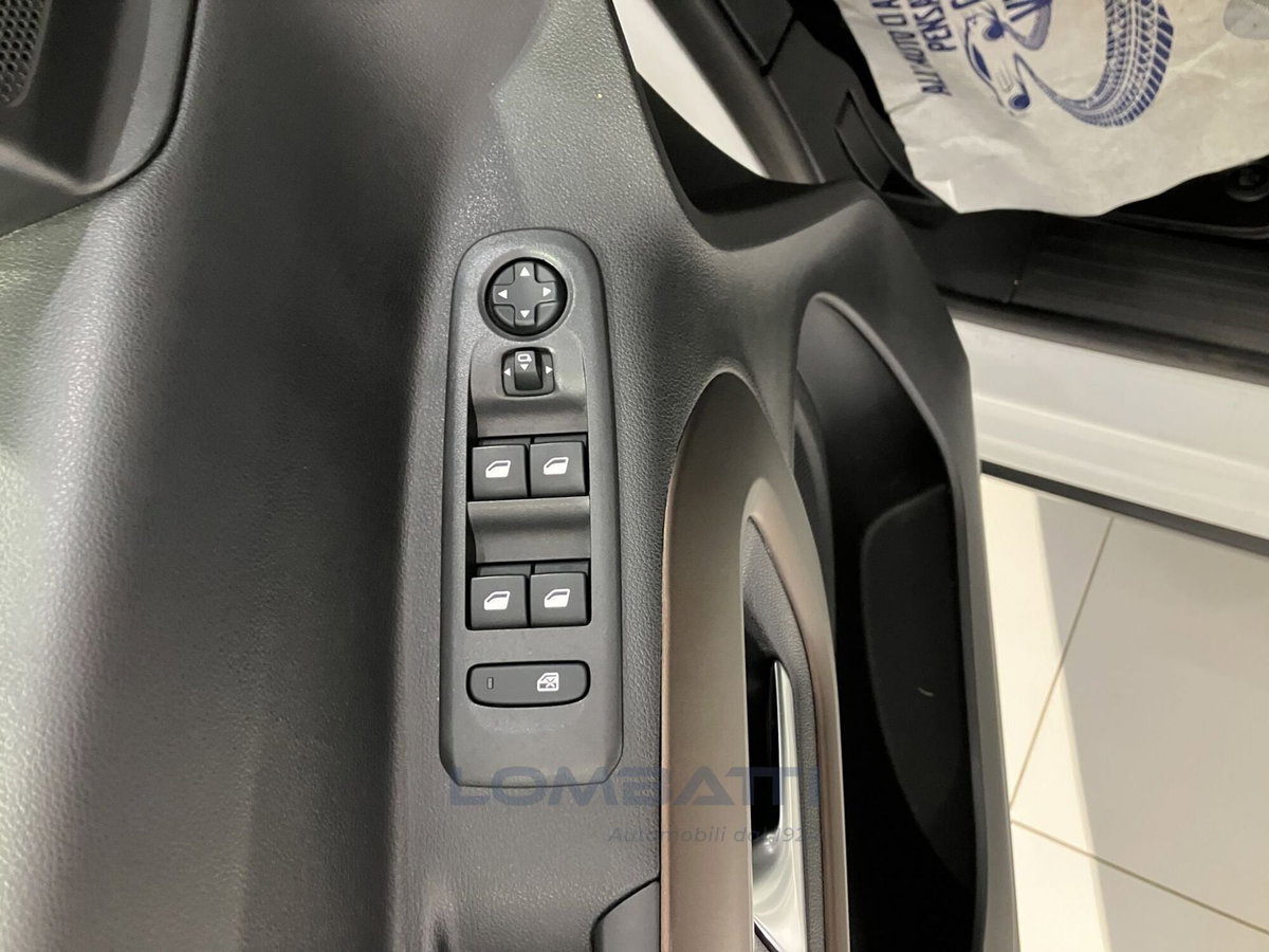 Peugeot Rifter Long 1.5 bluehdi GT 130cv eat8 (16)