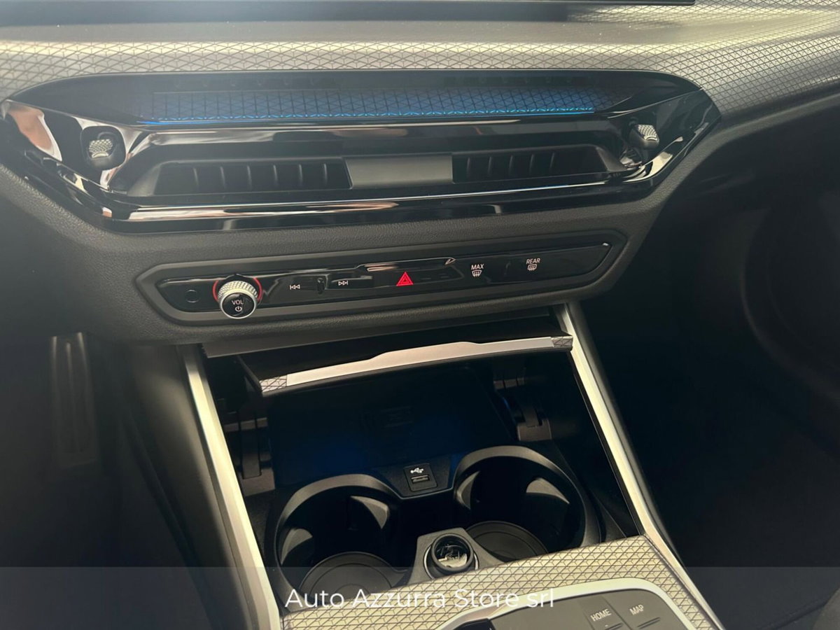 BMW Serie 3 Touring 320d  mhev 48V xdrive MSport auto (17)