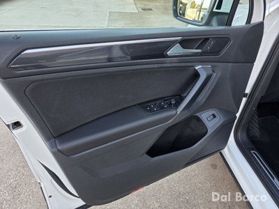 Volkswagen Tiguan 2.0 TDI 150 CV SCR DSG 4MOTION Elegance (10)