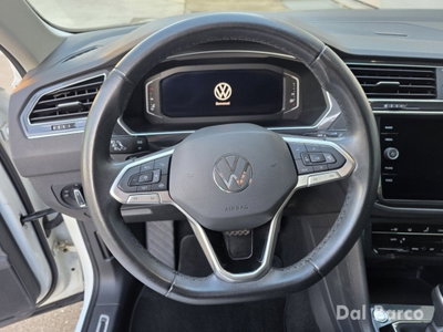 Volkswagen Tiguan 2.0 TDI 150 CV SCR DSG 4MOTION Elegance (13)