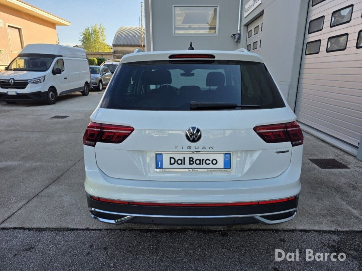 Volkswagen Tiguan 2.0 TDI 150 CV SCR DSG 4MOTION Elegance (6)