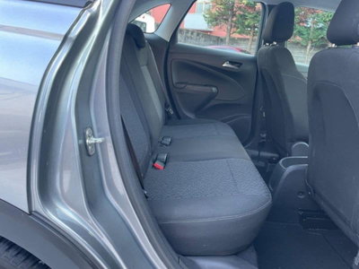 Opel Crossland X 1.2 12V Advance (14)