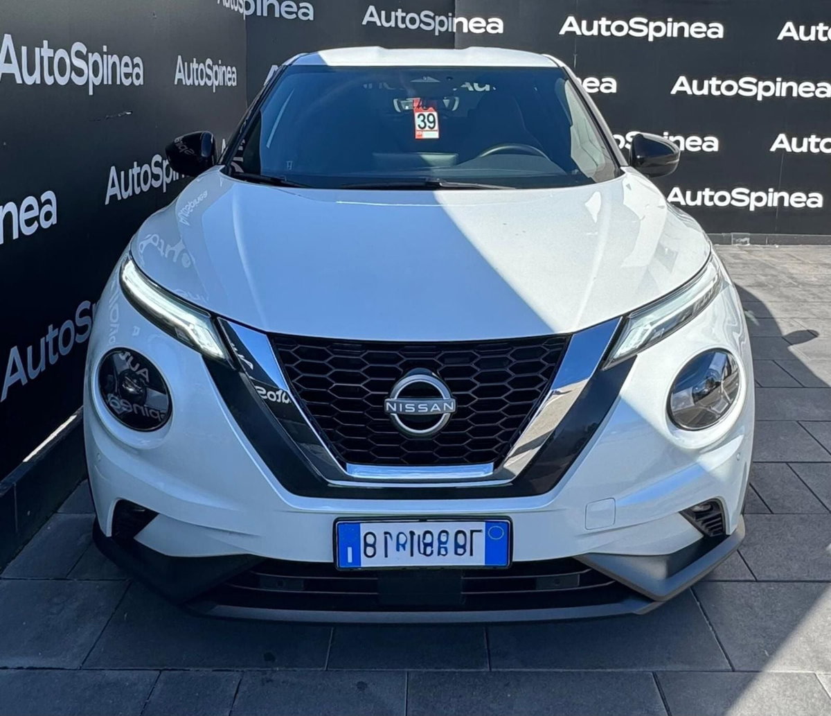 Nissan Juke 1.0 dig-t N-Connecta 114cv (2)