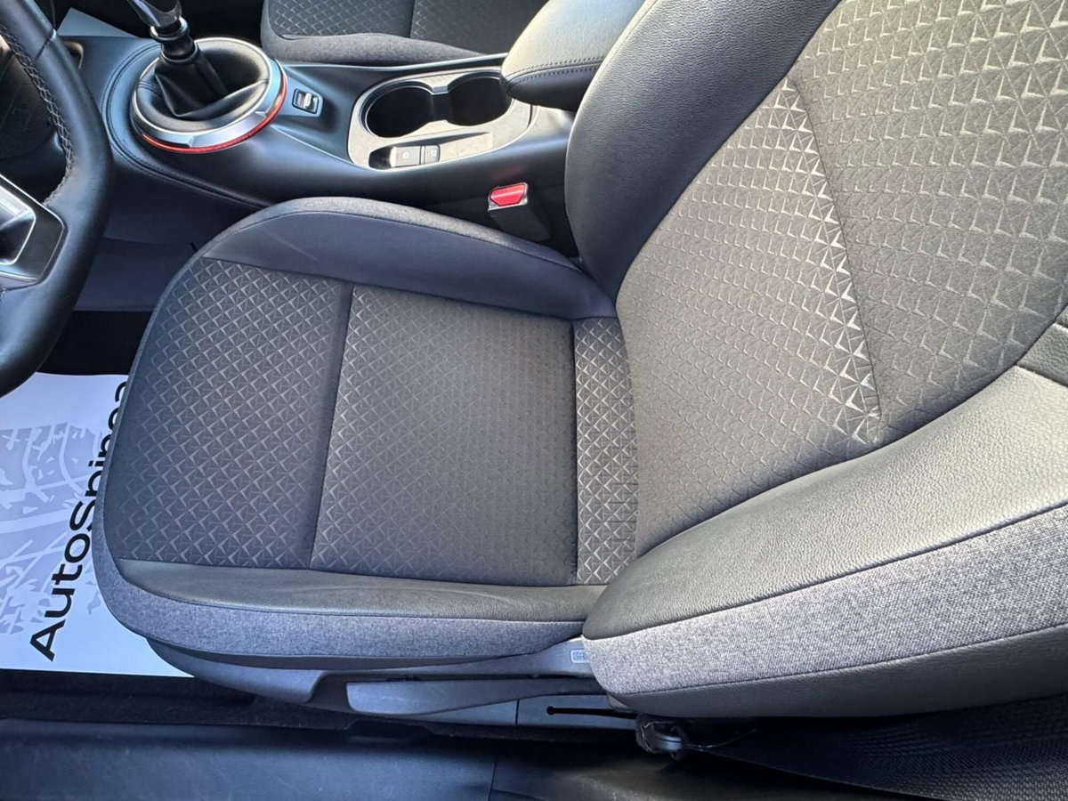 Nissan Juke 1.0 dig-t N-Connecta 114cv (14)