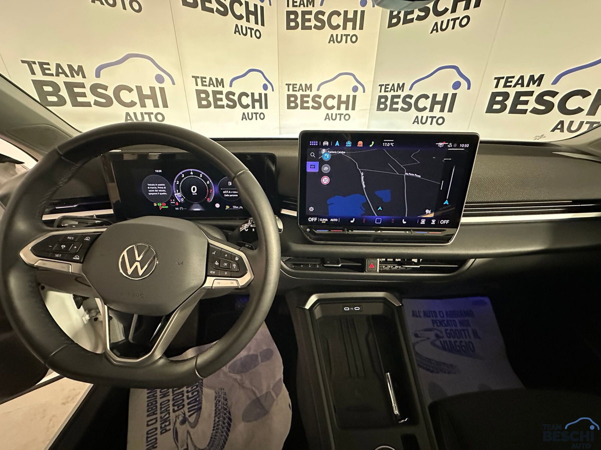 Volkswagen T-Roc 1.5 etsi Style 150cv dsg (11)