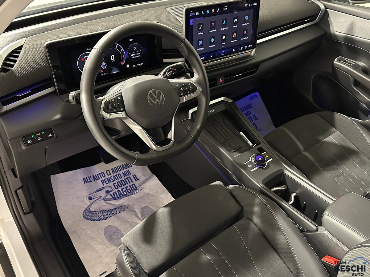 Volkswagen T-Roc 1.5 etsi Style 150cv dsg (6)
