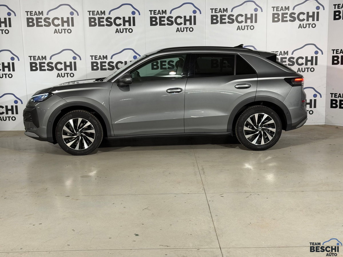 Volkswagen T-Roc 1.5 etsi Life 115cv dsg (3)