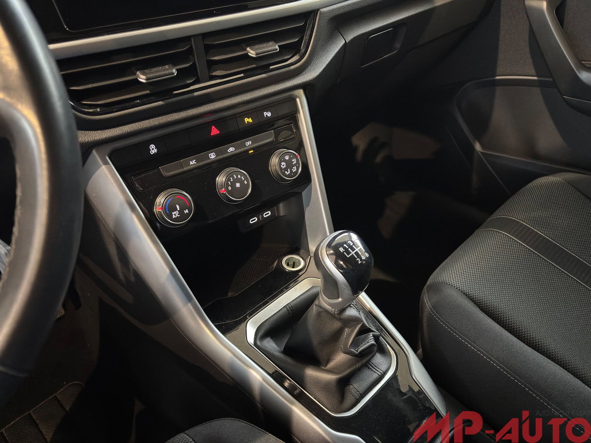Volkswagen T-Roc 1.0 TSI Life (15)