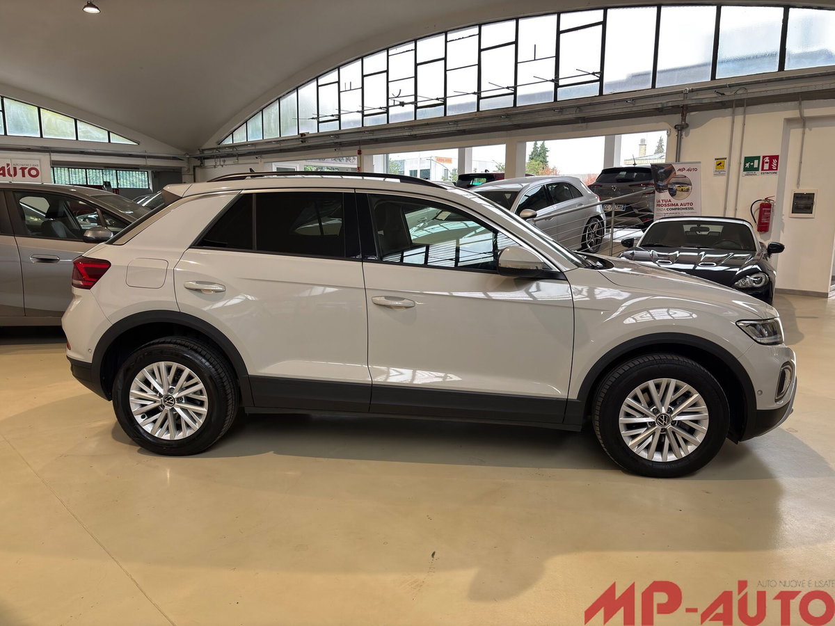 Volkswagen T-Roc 1.0 TSI Life (4)