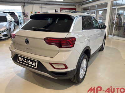 Volkswagen T-Roc 1.0 TSI Life (6)