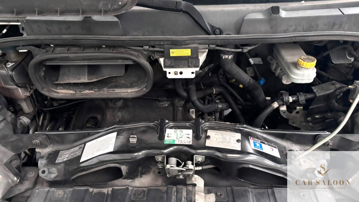 Peugeot Boxer Furgone 335 2.0 BlueHDi 130CV PC-TN Furgone (12)