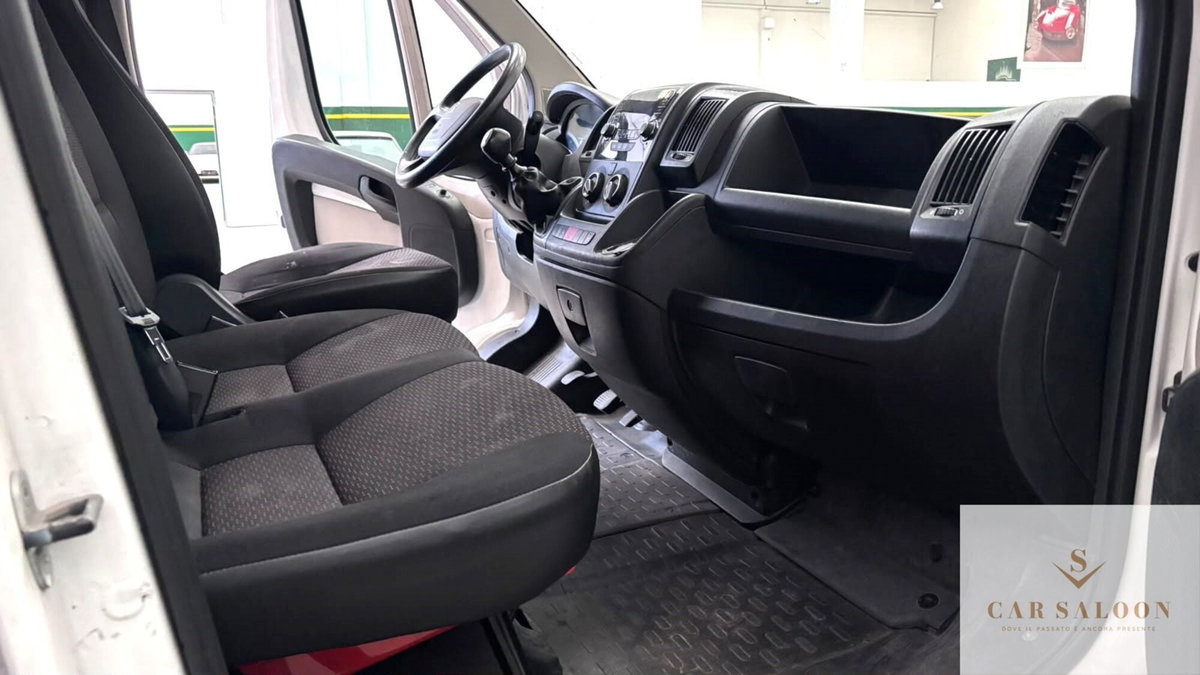 Peugeot Boxer Furgone 335 2.0 BlueHDi 130CV PC-TN Furgone (9)