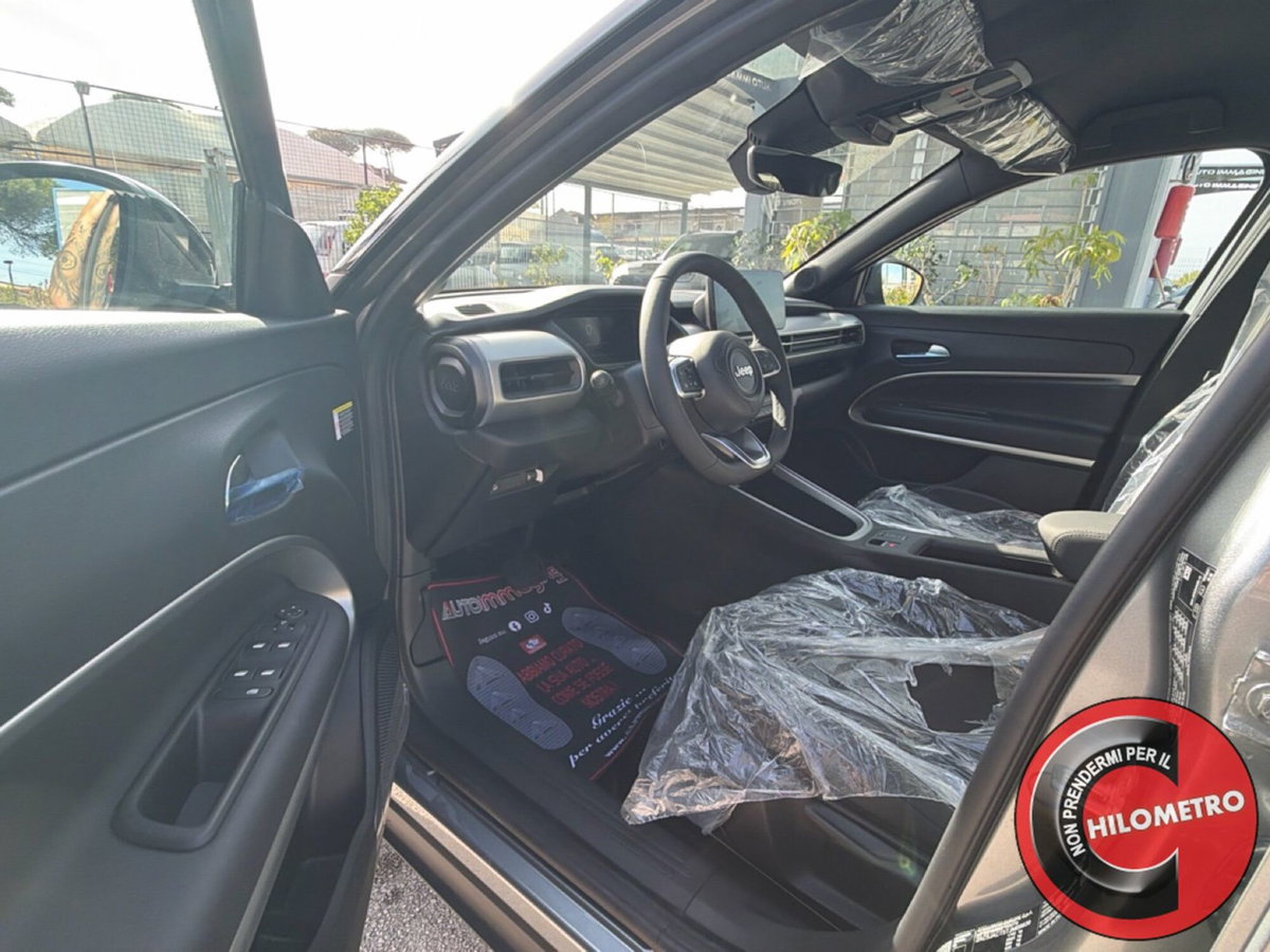 Jeep Avenger 1.2 turbo e-hybrid mhev Summit fwd 110cv edct6 (15)