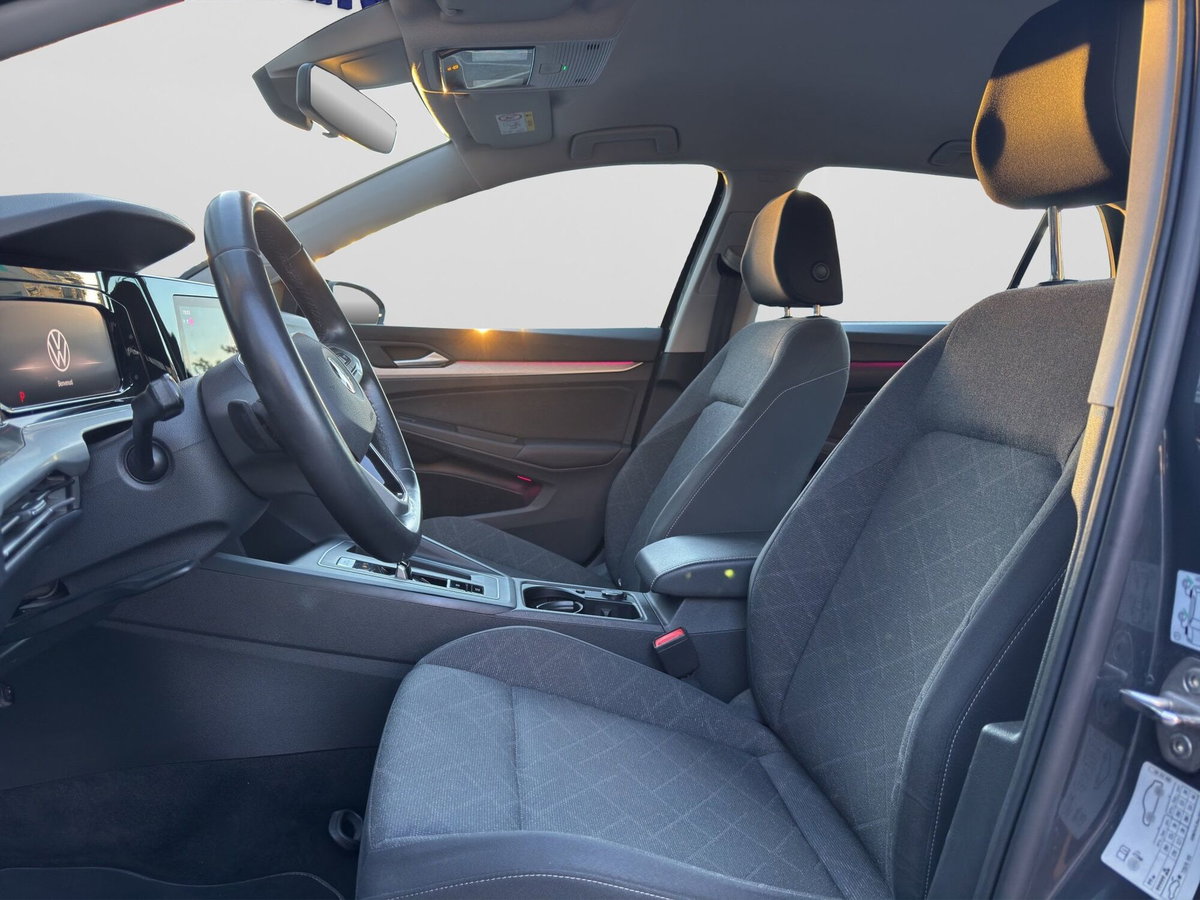 Volkswagen Golf 1.0 eTSI EVO DSG Life (10)