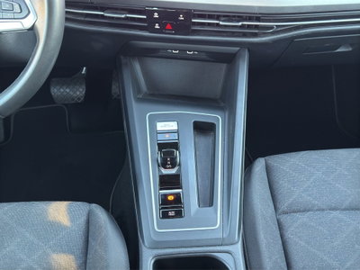 Volkswagen Golf 1.0 eTSI EVO DSG Life (16)