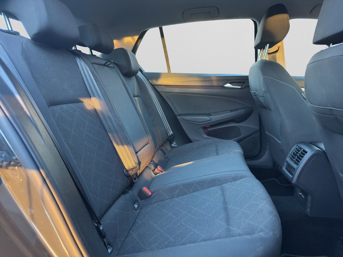 Volkswagen Golf 1.0 eTSI EVO DSG Life (20)