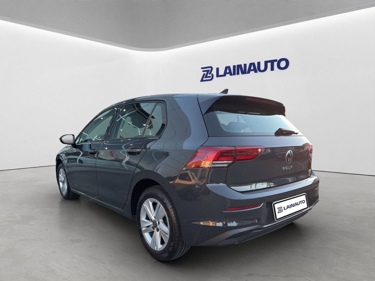 Volkswagen Golf 1.0 eTSI EVO DSG Life (4)