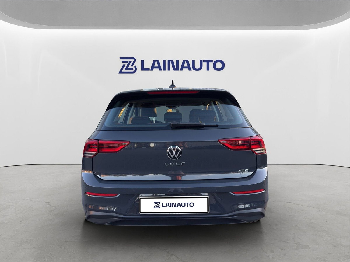 Volkswagen Golf 1.0 eTSI EVO DSG Life (5)