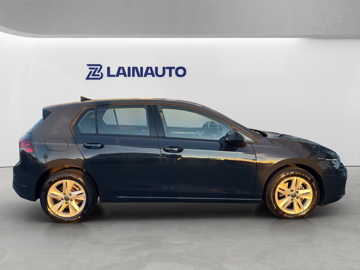 Volkswagen Golf 1.0 eTSI EVO DSG Life (7)
