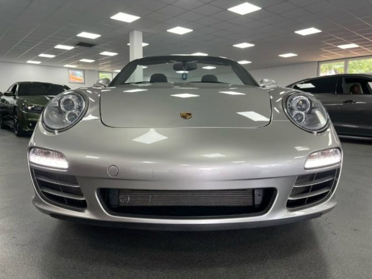 Porsche 911 Cabrio Carrera S (2)