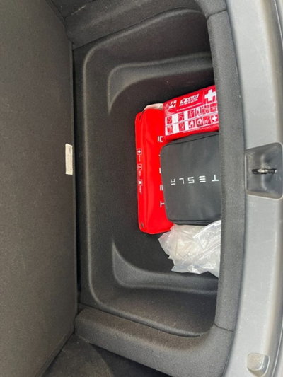 Tesla Model Y Long Range Dual Motor awd (19)